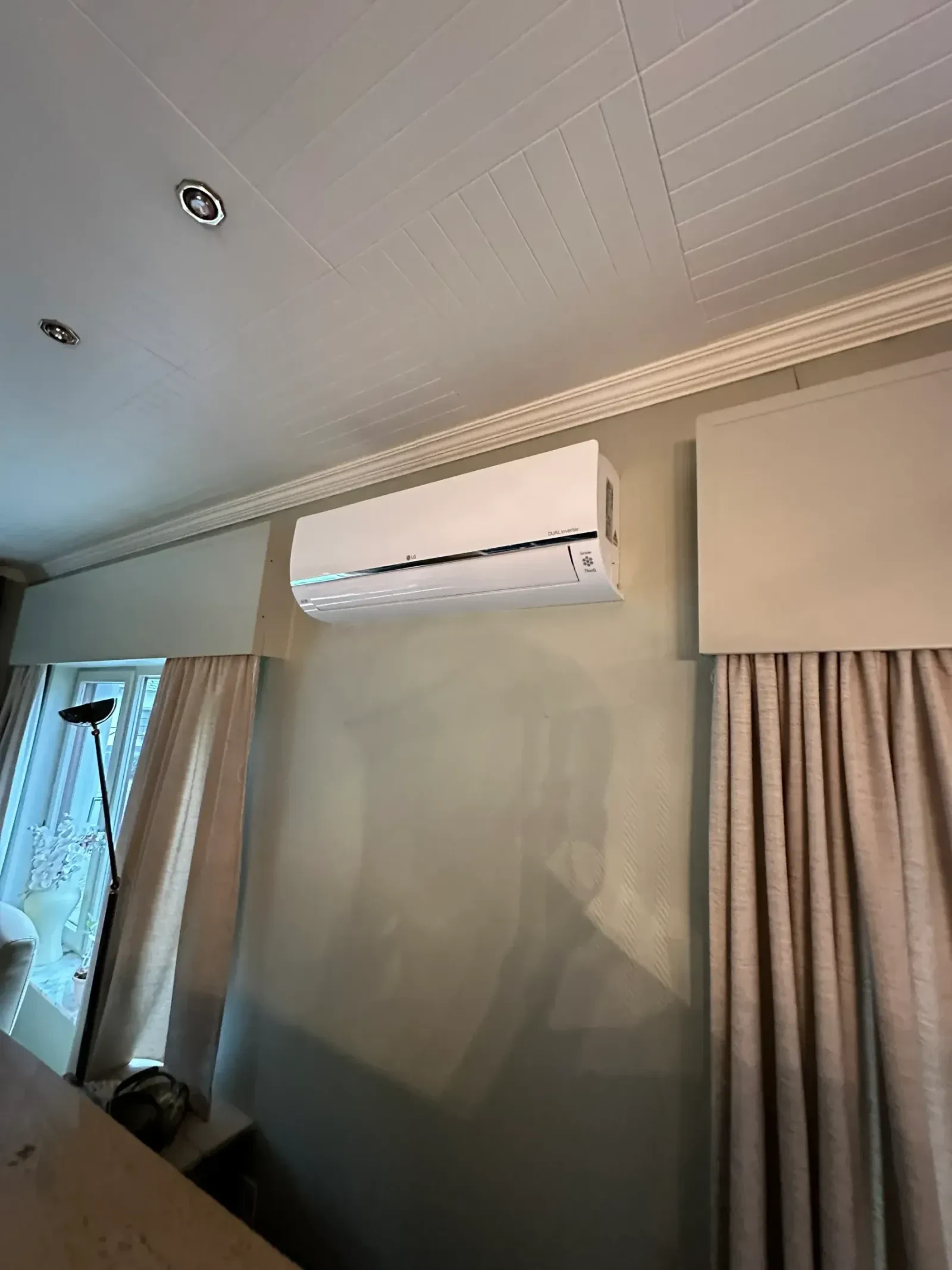 LG airco in Lochristi, Airconditioning, realisatie De Groote Innovations, foto 1