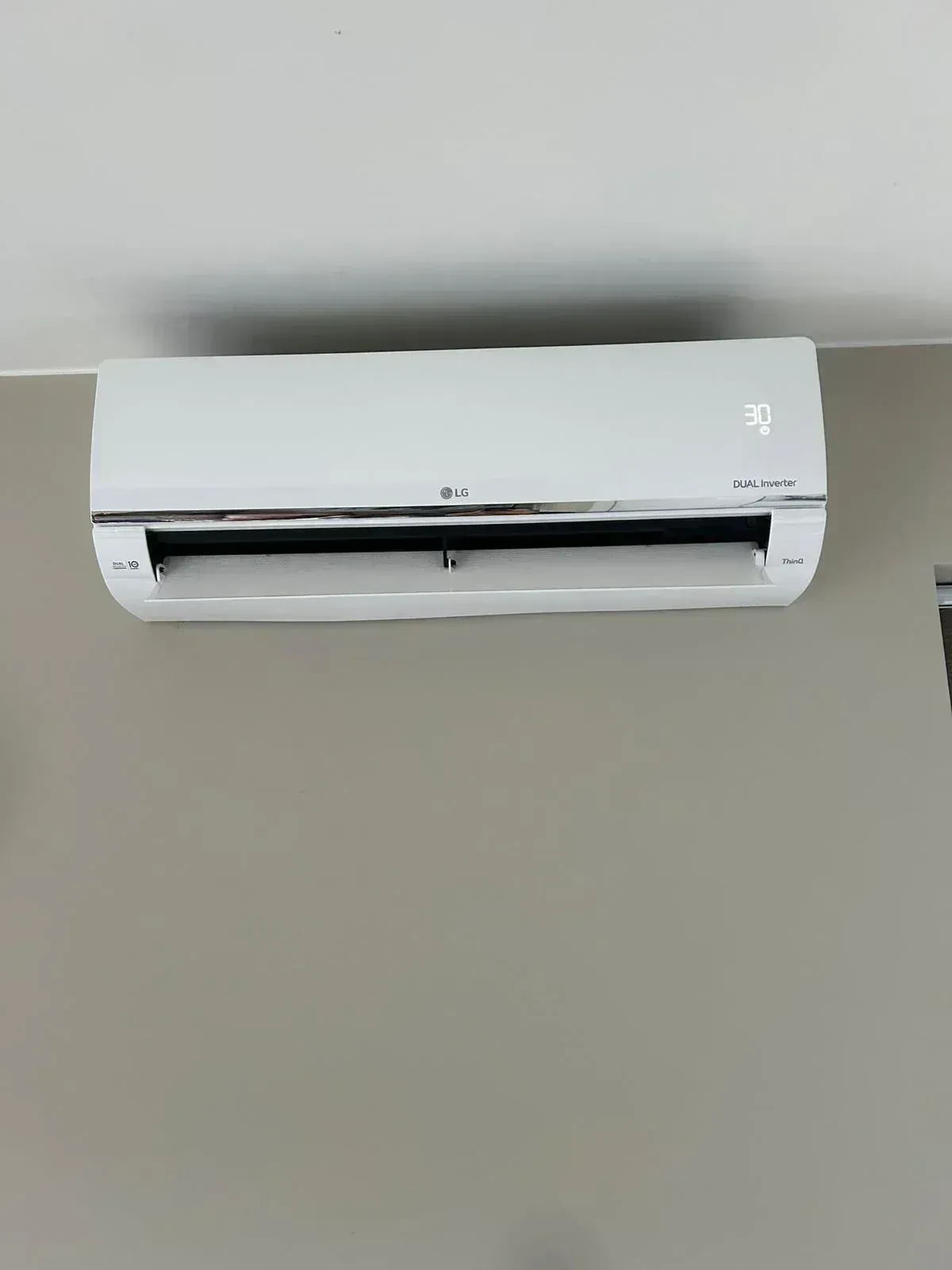 LG airco in Ninove, Airconditioning, realisatie De Groote Innovations, foto 1