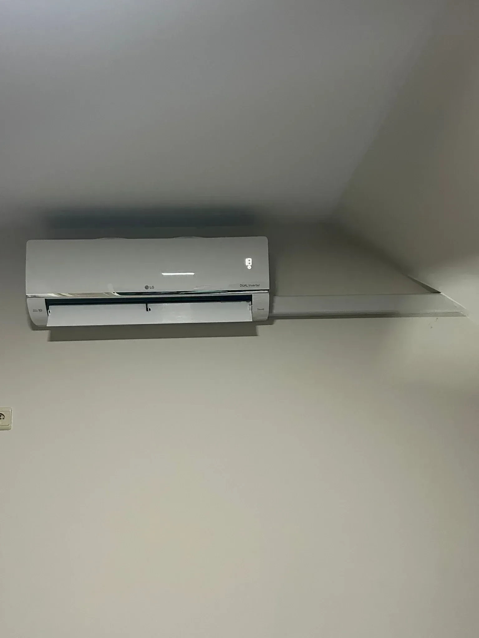 LG airco in Ninove, Airconditioning, realisatie De Groote Innovations, foto 2